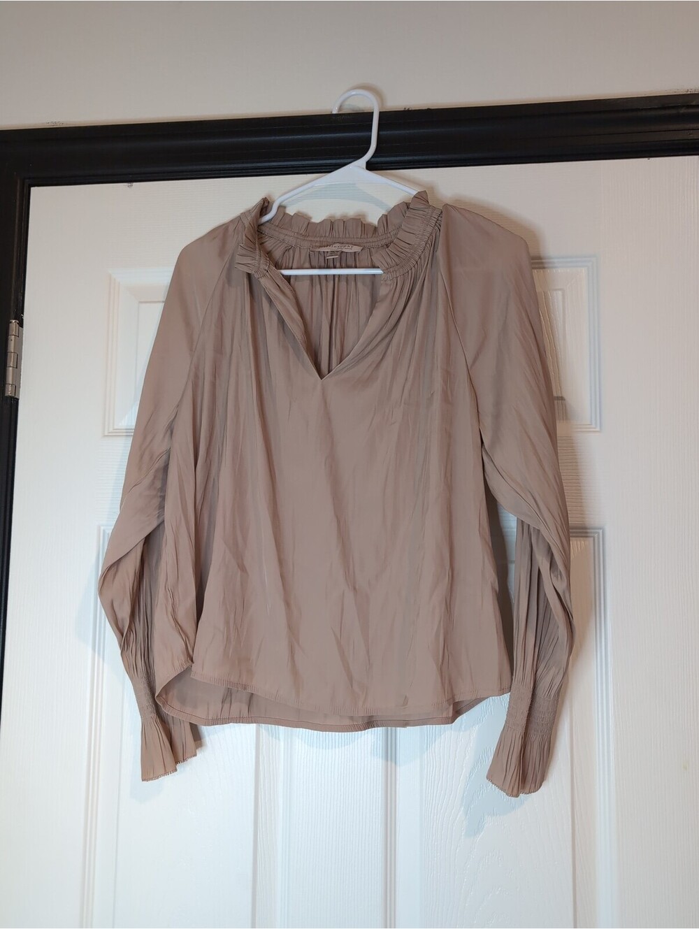 XS tan long sleeve philosophy blouse